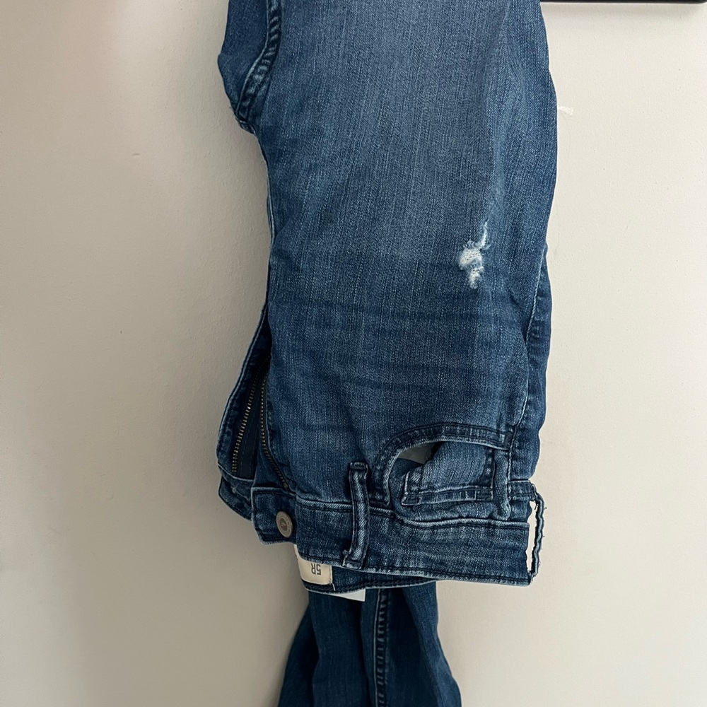 Hollister jeans, size 5, ripped.